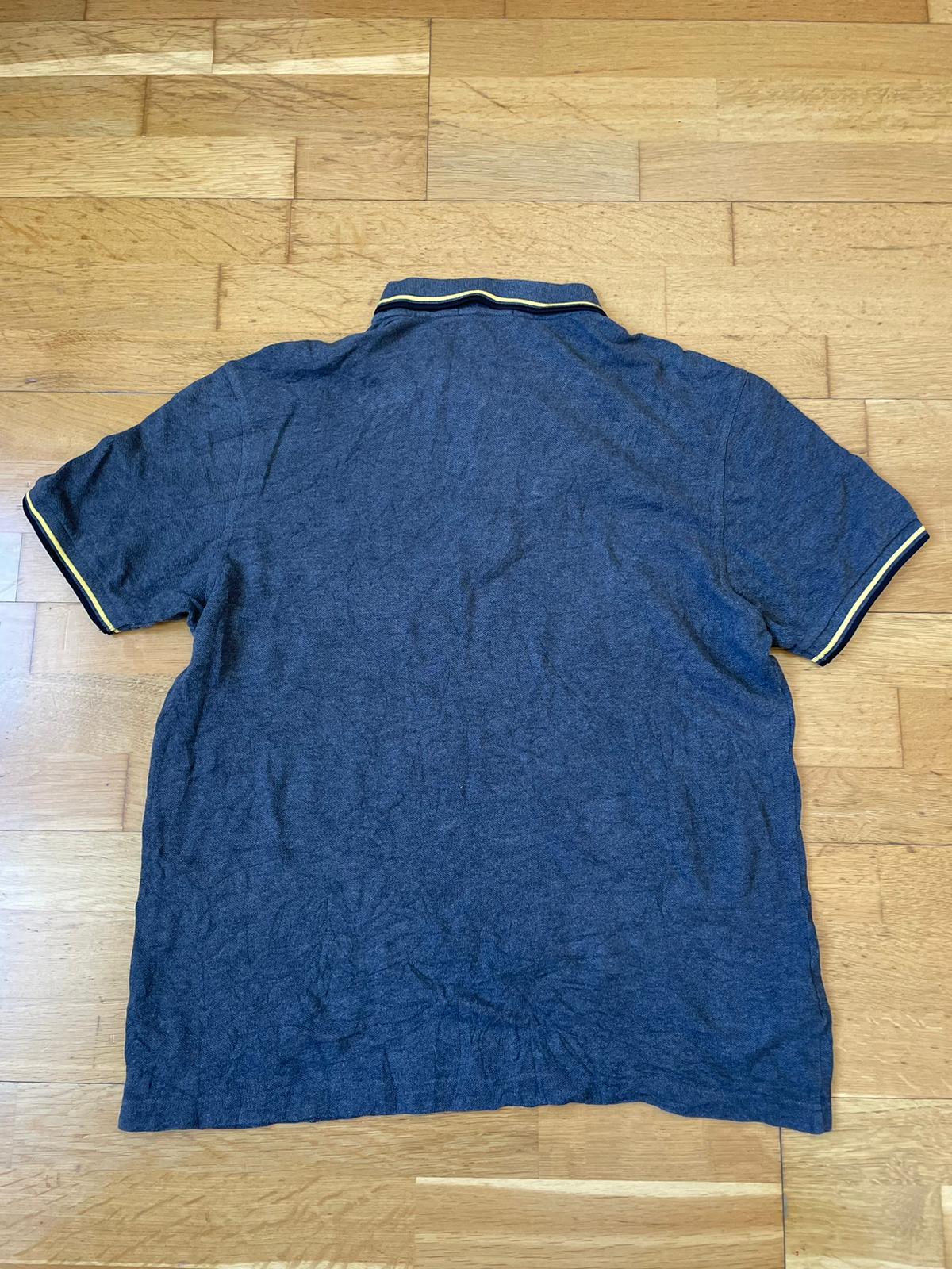 Fred Perry  — Talla L