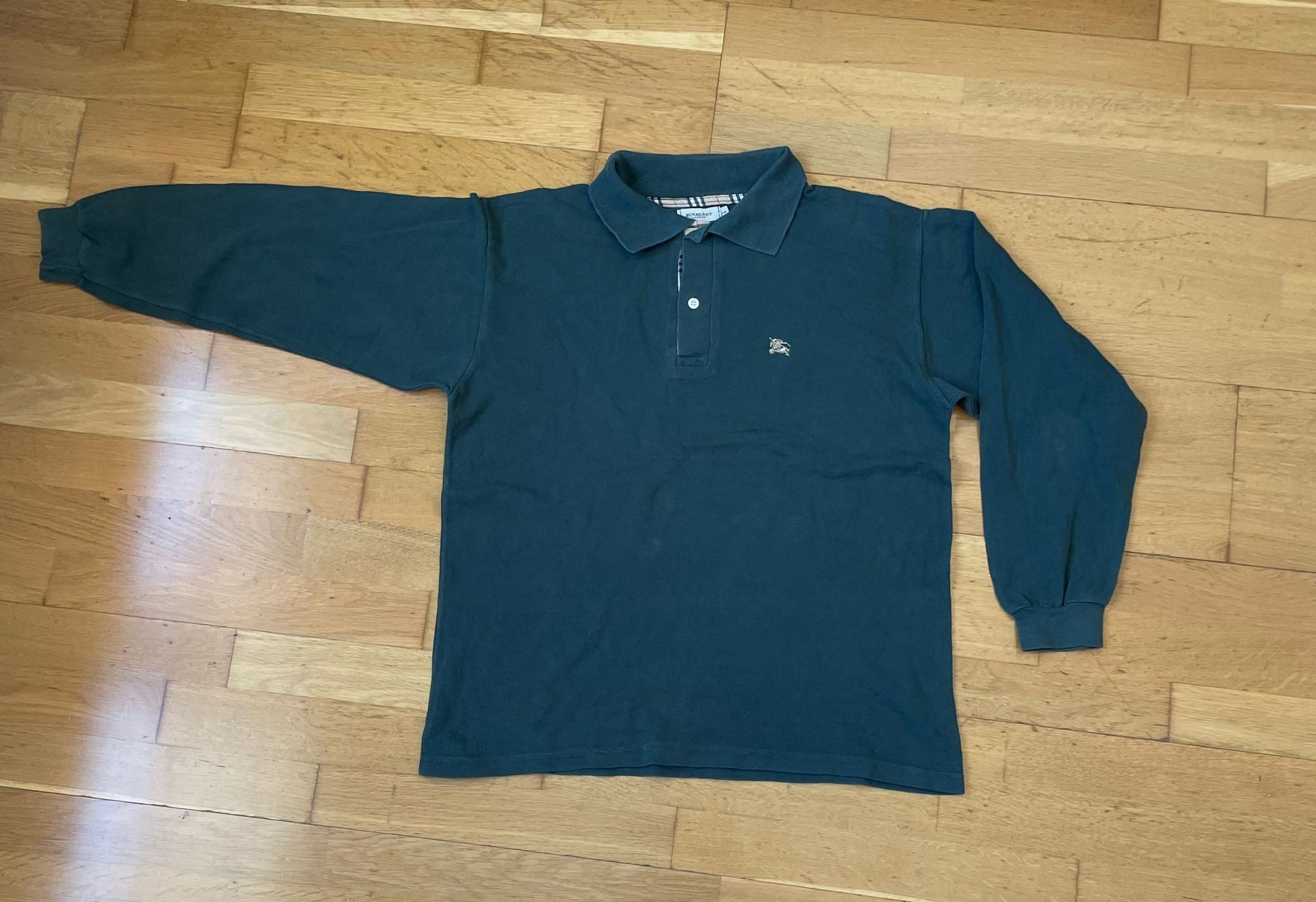 Burberry Polo Vintage Manga Larga — Talla L