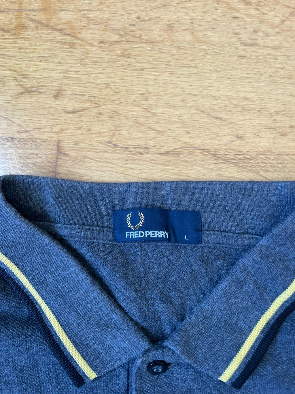 Fred Perry  — Talla L